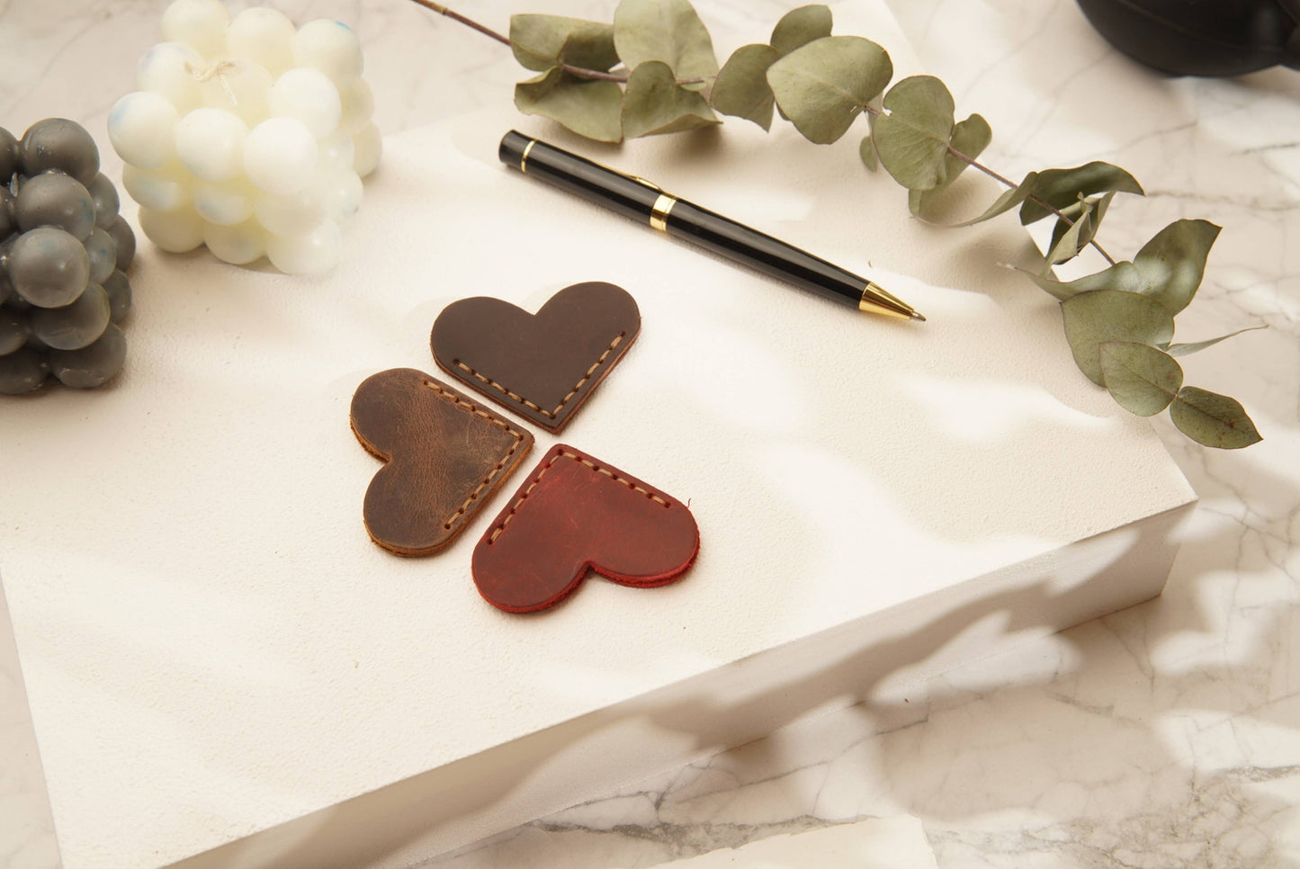 Leather magnet  Gift, Book accessories: Red, Classic