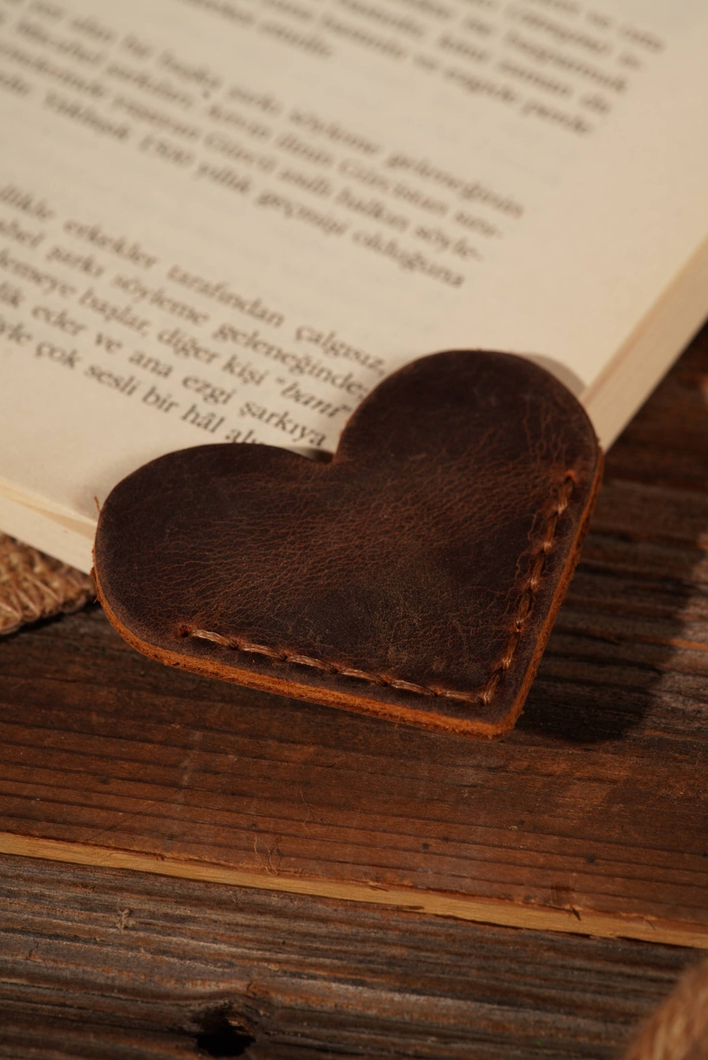 Leather magnet  Gift, Book accessories: Red, Classic
